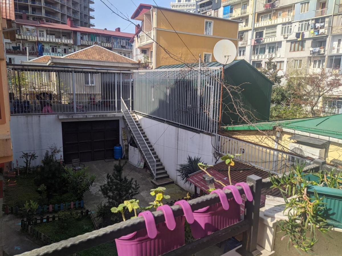 Guest House Kldiashvili Батумі Екстер'єр фото