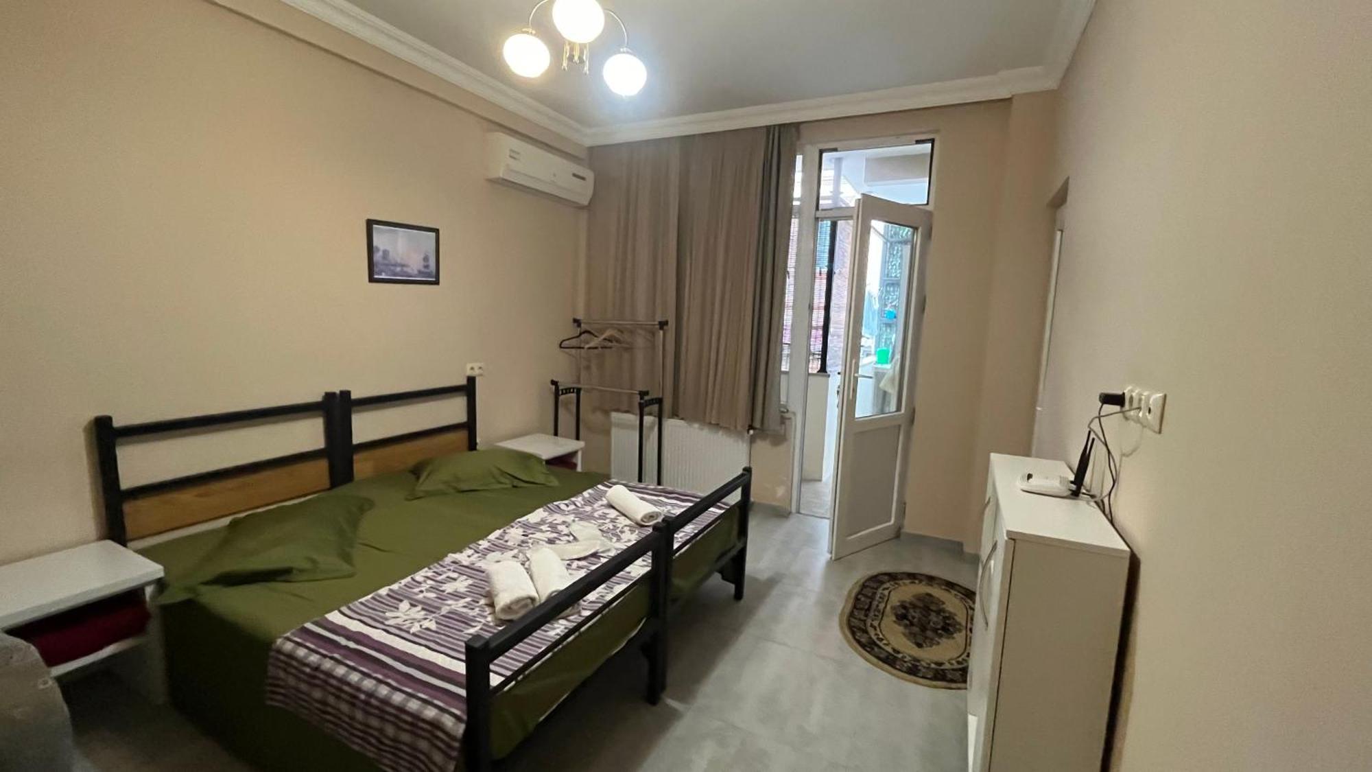 Guest House Kldiashvili Батумі Екстер'єр фото