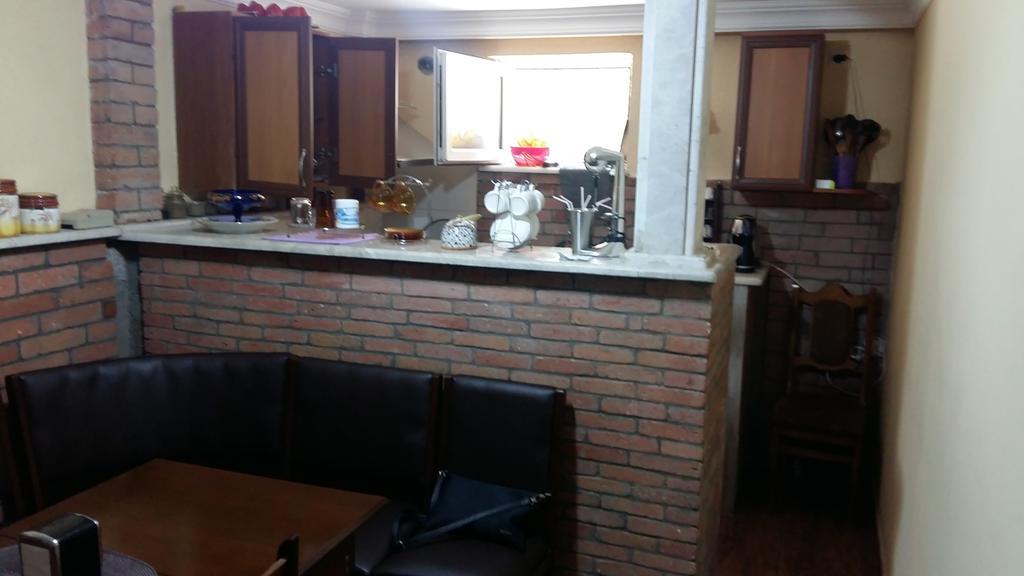Guest House Kldiashvili Батумі Екстер'єр фото